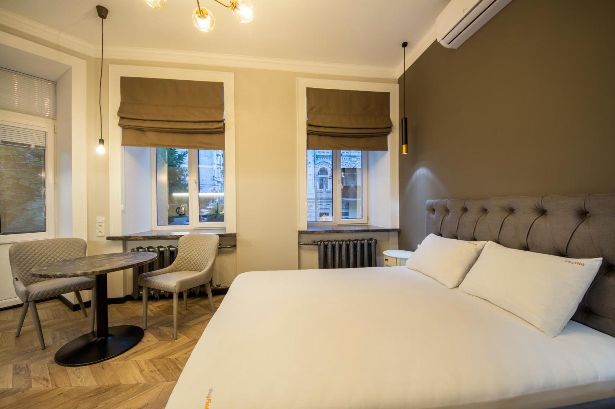 Self Check-In Apartments Maidan Area Kiev Exteriör bild